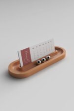 CW-32 Ahşap Masa Takvimi